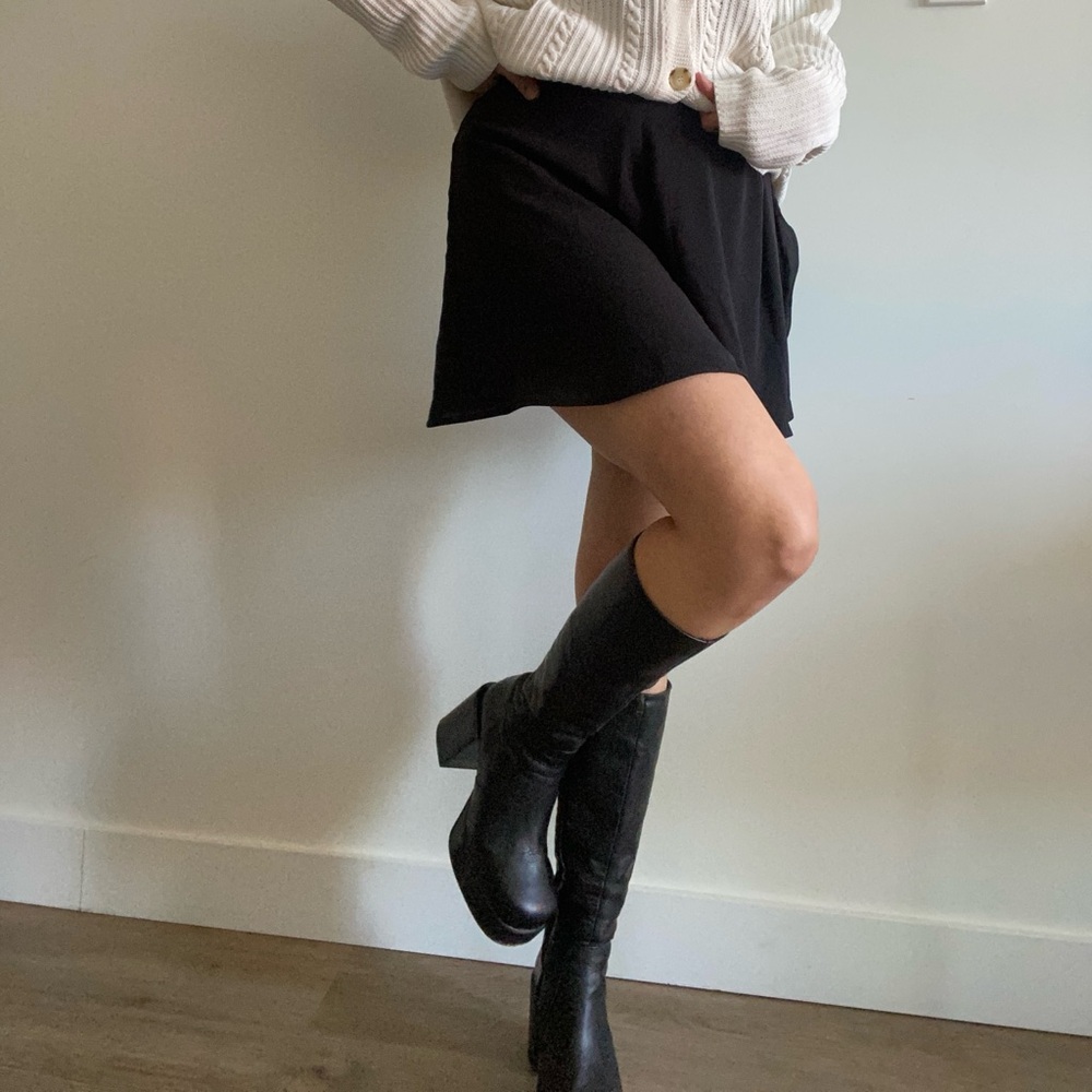 L’intervalle Earl Knee High Leather Black Platform Boots